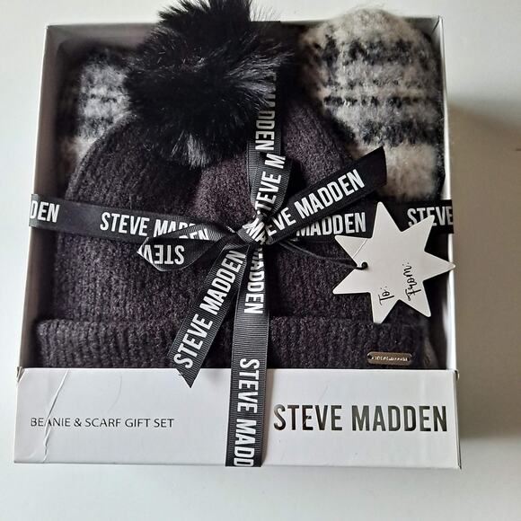 NEW Steve Madden Knitted Pom Pom Beanie & Scarf Boxed Gift Set Black One Size - Picture 2 of 7